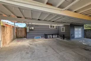 19021 8th Ave S, Burien, WA 98148 - Photo 2