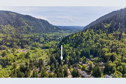 37 X Crystal Creek Cir, Issaquah, WA 98027 - Photo 2