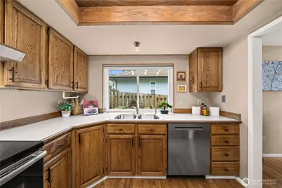 3811 S 255th Place, Kent, WA 98032 - Photo 4