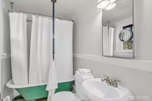 8427 30th Ave SW, Seattle, WA 98126 - Photo 10