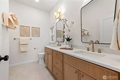 508 22nd Avenue E, Seattle, WA 98112 - Photo 18