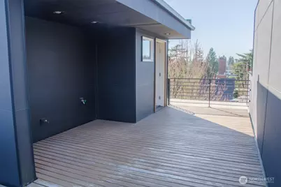 10363 Ashworth Avenue N, Seattle, WA 98133 - Photo 26