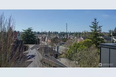 10363 Ashworth Avenue N, Seattle, WA 98133 - Photo 18
