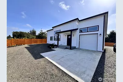 737 Ocean Shores Boulevard SW, Ocean Shores, WA 98569 - Photo 1