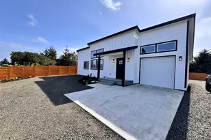 737 Ocean Shores Blvd SW, Ocean Shores, WA 98569 - Photo 1