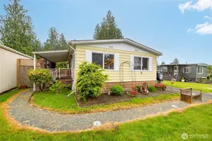920 Maple Ln, Sedro Woolley, WA 98284 - Photo 2