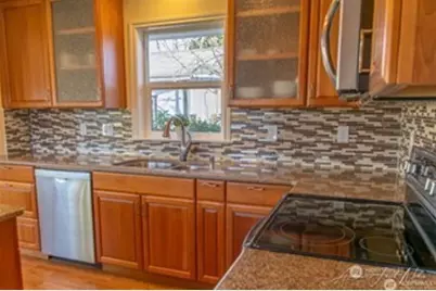 436 Wells Avenue N, Renton, WA 98057 - Photo 4