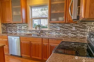 436 Wells Ave N, Renton, WA 98057 - Photo 4