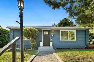 3413 48th Ave SW, Seattle, WA 98116 - Photo 2