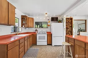 865 E Valley Rd, Skamokawa, WA 98647 - Photo 4