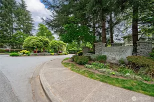 2130 Newport Way NW, Issaquah, WA 98027 - Photo 2