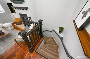 2130 Newport Way NW, Issaquah, WA 98027 - Photo 4
