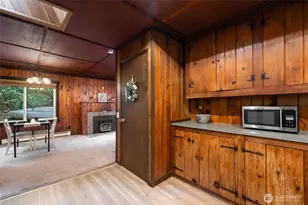 17426 SE 60th St, Bellevue, WA 98006 - Photo 8
