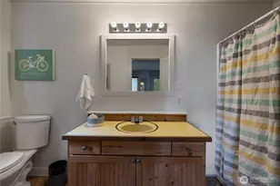 17426 SE 60th St, Bellevue, WA 98006 - Photo 20