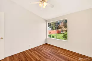 22110 Cedarview Dr E, Bonney Lake, WA 98391 - Photo 18