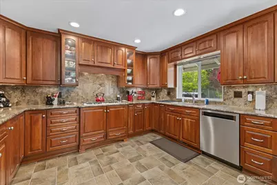 17151 SE Petrovitsky Road, Renton, WA 98058 - Photo 8