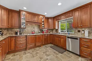 17151 SE Petrovitsky Rd, Renton, WA 98058 - Photo 8