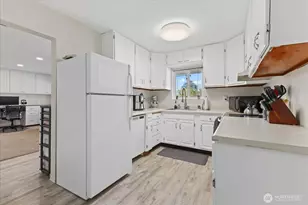 17151 SE Petrovitsky Rd, Renton, WA 98058 - Photo 26