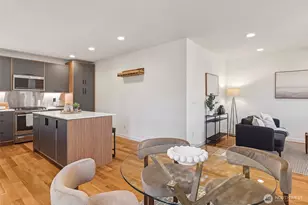 2415 W Lynn St, Seattle, WA 98199 - Photo 16