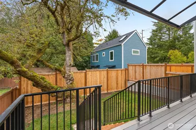 9253 6th Avenue NW #b, Seattle, WA 98117 - Photo 18