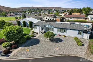 307 Hilltop Cir, Ephrata, WA 98823 - Photo 2