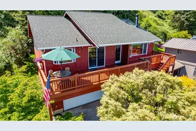2205 Cranes Landing Drive, Greenbank, WA 98253 - Photo 32