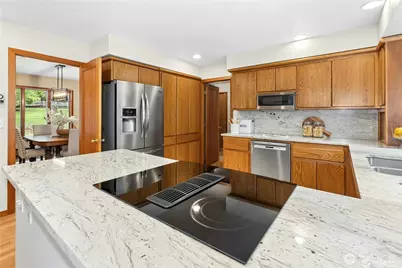 10235 Battle Point Drive NE, Bainbridge Island, WA 98110 - Photo 8