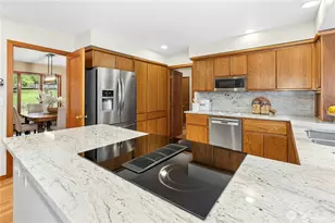 10235 Battle Point Dr NE, Bainbridge Island, WA 98110 - Photo 8