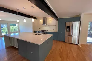 12456 SE 27th St, Bellevue, WA 98005 - Photo 2