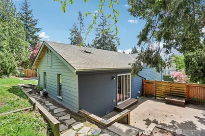 12456 SE 27th Street, Bellevue, WA 98005 - Photo 26