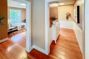 2315 E Spring St, Seattle, WA 98122 - Photo 4