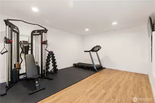 21810 NE 16th St, Sammamish, WA 98074 - Photo 18