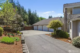 4295 Bush Mountain Dr SW, Tumwater, WA 98512 - Photo 30
