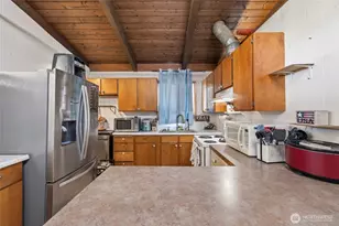 941 Diane Ave, Oak Harbor, WA 98277 - Photo 8