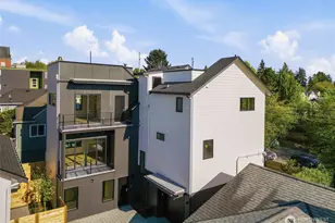 326 NW 80th St, Seattle, WA 98117 - Photo 2
