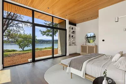 15137 Henderson Road, Bainbridge Island, WA 98110 - Photo 20