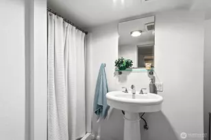 4423 NE 178th St, Lake Forest Park, WA 98155 - Photo 36