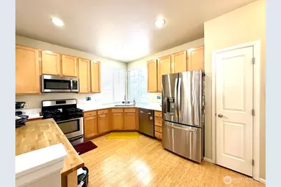 515 225th Place NE #33, Sammamish, WA 98074 - Photo 4