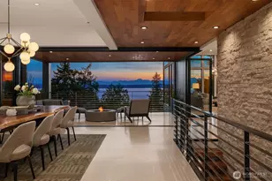 2825 Magnolia Blvd W, Seattle, WA 98199 - Photo 2