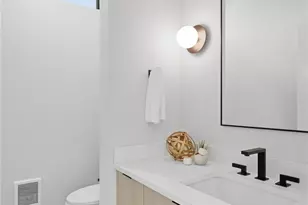326 NW 80th St, Seattle, WA 98117 - Photo 28