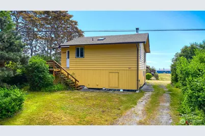 669 Marine Drive, Point Roberts, WA 98281 - Photo 2