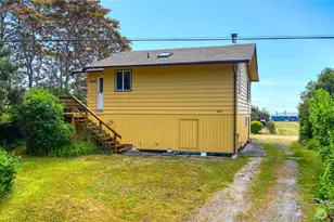 669 Marine Dr, Point Roberts, WA 98281 - Photo 2