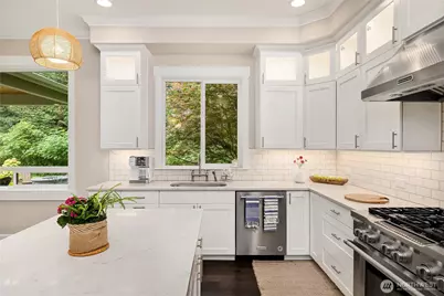 6903 NE New Brooklyn Road, Bainbridge Island, WA 98110 - Photo 16