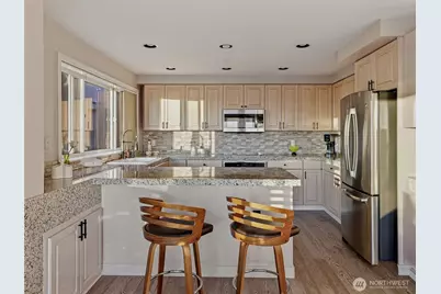 601 W Mercer Place #301, Seattle, WA 98119 - Photo 14