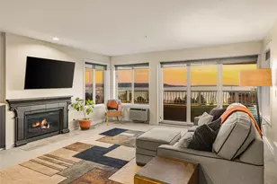601 W Mercer Pl, Seattle, WA 98119 - Photo 8