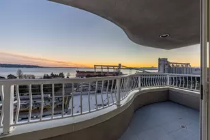 601 W Mercer Pl, Seattle, WA 98119 - Photo 30