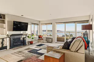 601 W Mercer Pl, Seattle, WA 98119 - Photo 6