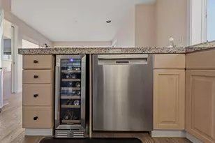 601 W Mercer Pl, Seattle, WA 98119 - Photo 18
