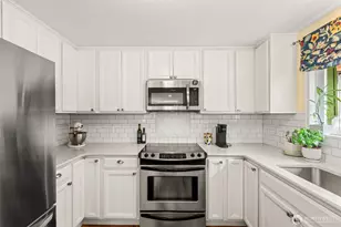 25720 78th Ave SW, Vashon, WA 98070 - Photo 10