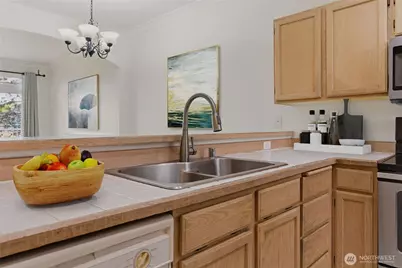5400 Harbour Pointe Boulevard #G202, Mukilteo, WA 98275 - Photo 8